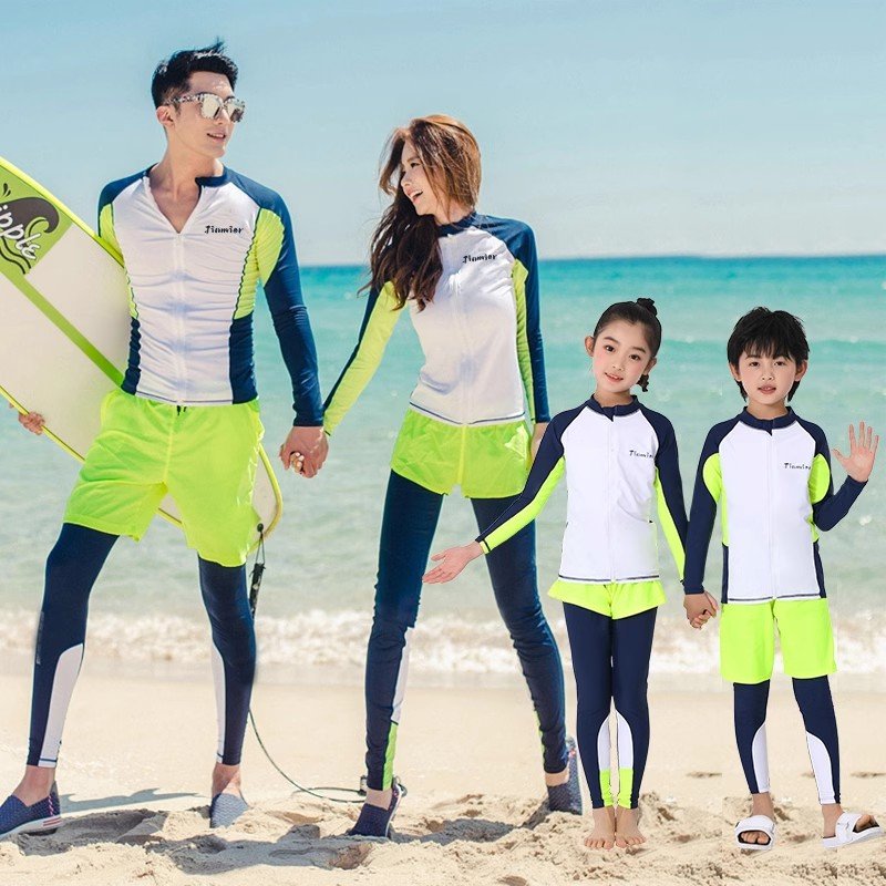 My son's scuba suit, long sleeves, sunproof, dry-swam-swam-swam suit for a baby with a jellyfish
