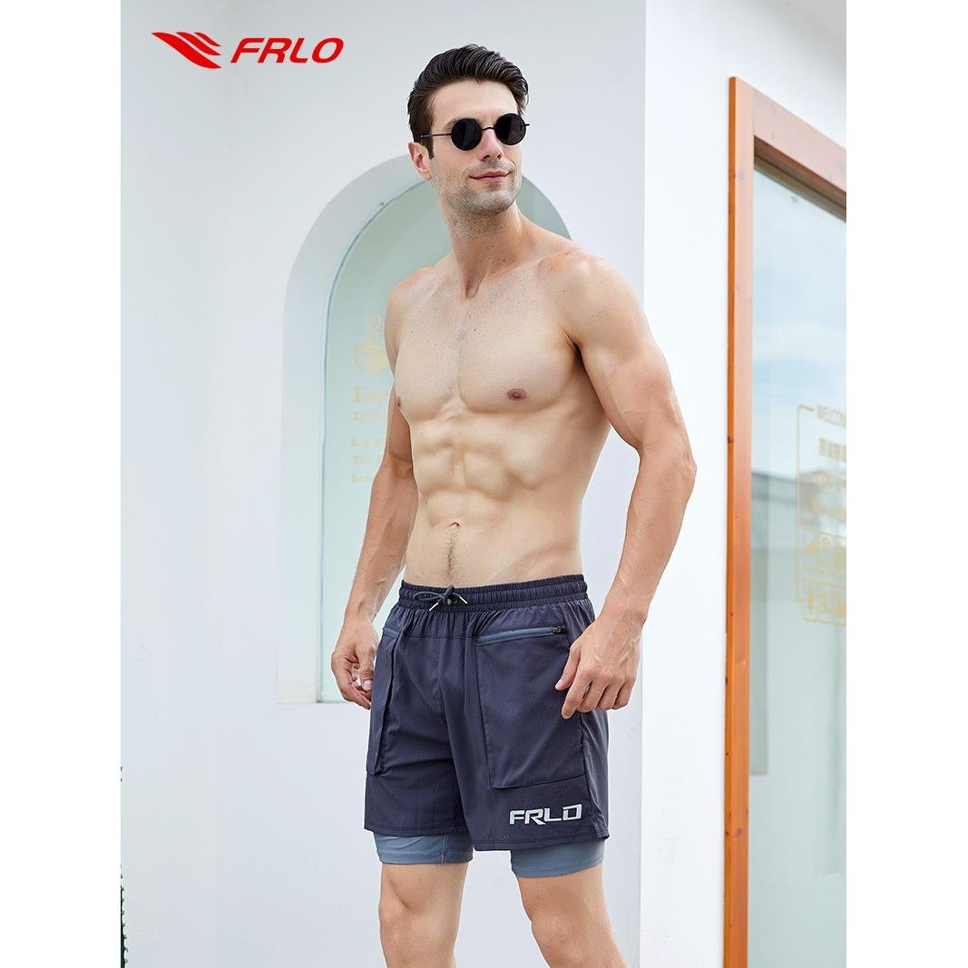 Swimming-pants guy with an awkward, dry, loose-wielding flattened, white-coloured double-size, five-minute sand-basket pants