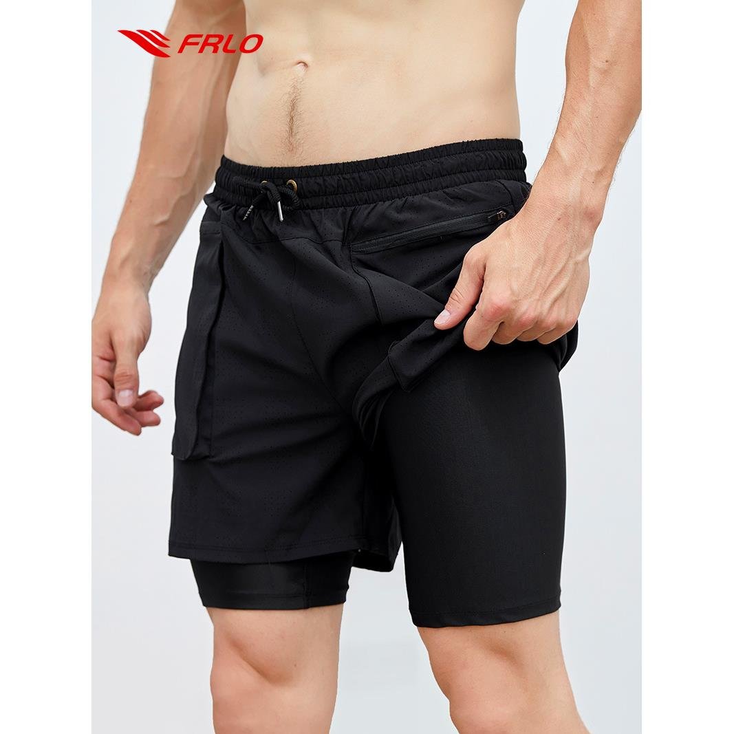 Swimming-pants guy with an awkward, dry, loose-wielding flattened, white-coloured double-size, five-minute sand-basket pants