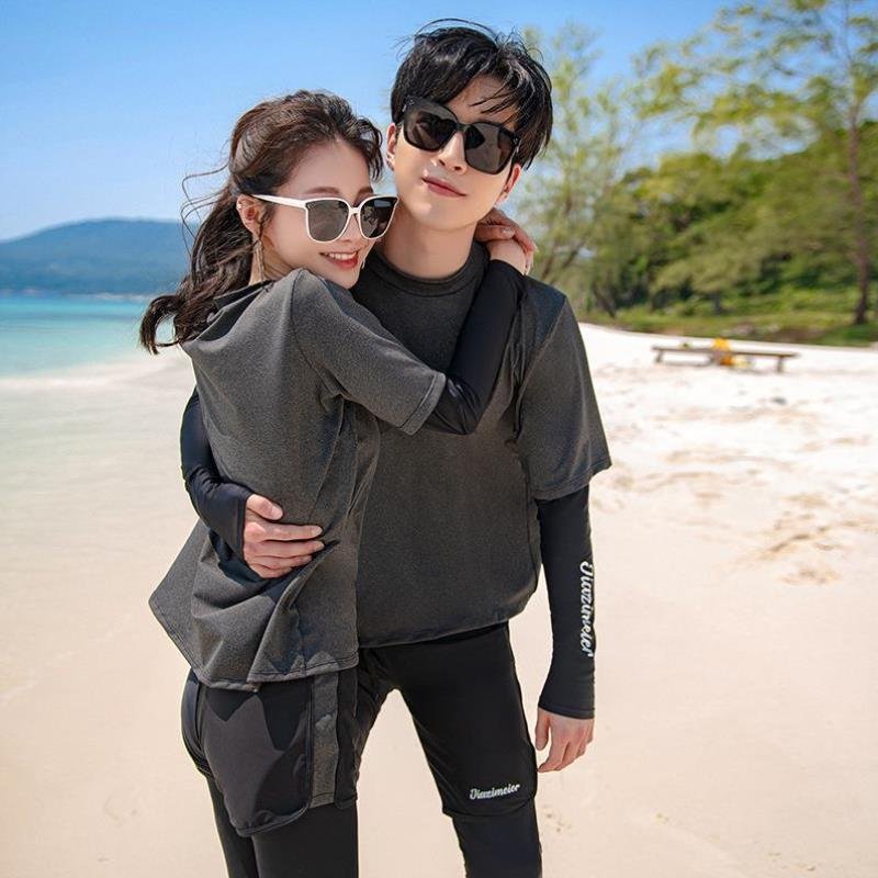 Men's long-sleeve divulges, women's scrawny chest mats, women's surfing chubby couple's new swimsuit