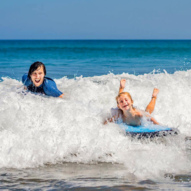 Inflated surfboards take the peddleboards light-kicking board, seaboard kids learn to swim