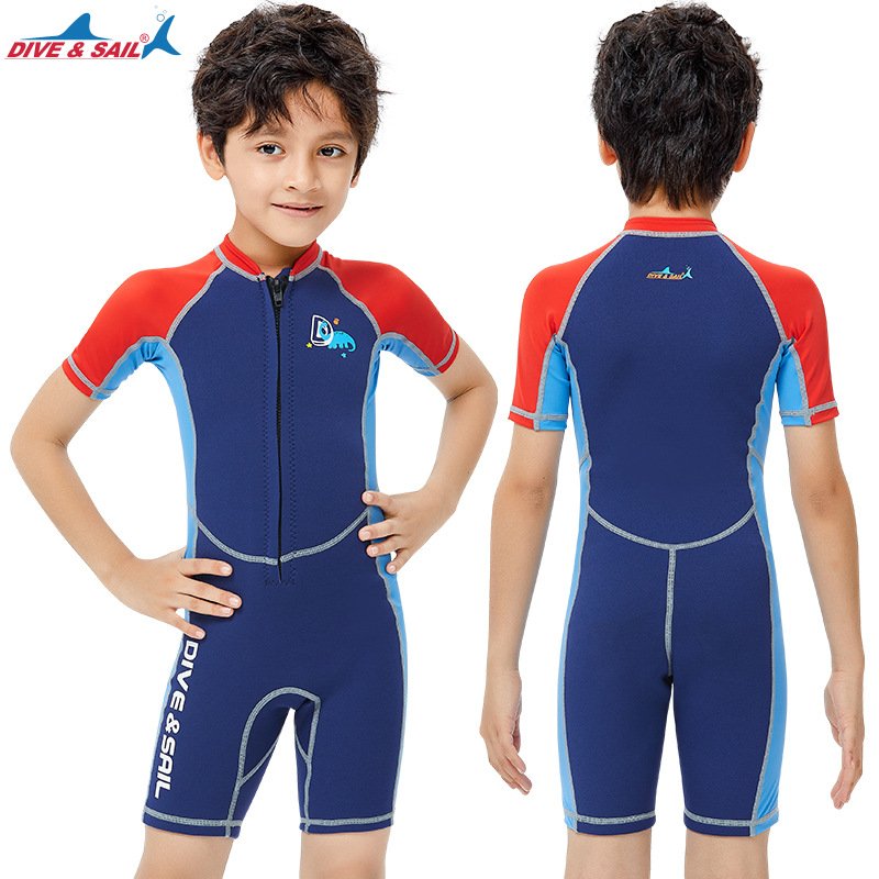 A NEW KID'S 2MM DIVE SUIT