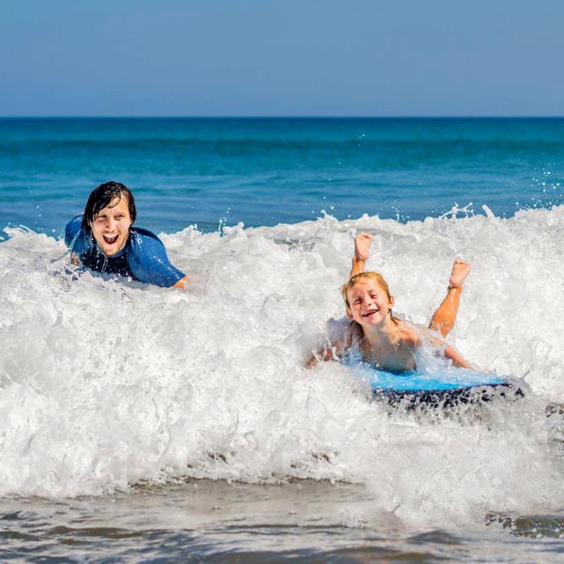 Water inflatable surfboards take pedals with adult children to learn how to play safe and light board sea surfboards
