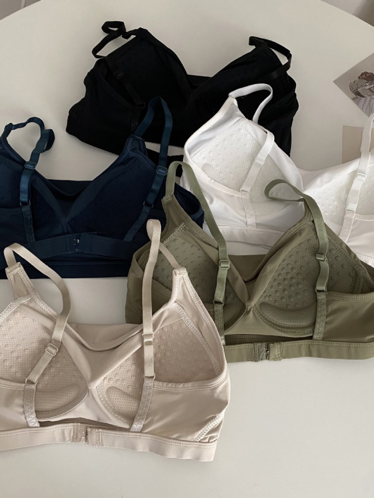 Korean Diving Clothes Female Swaming in the Body, with a small chest of steel coiled to dry a vest and a hot spring bathing suit