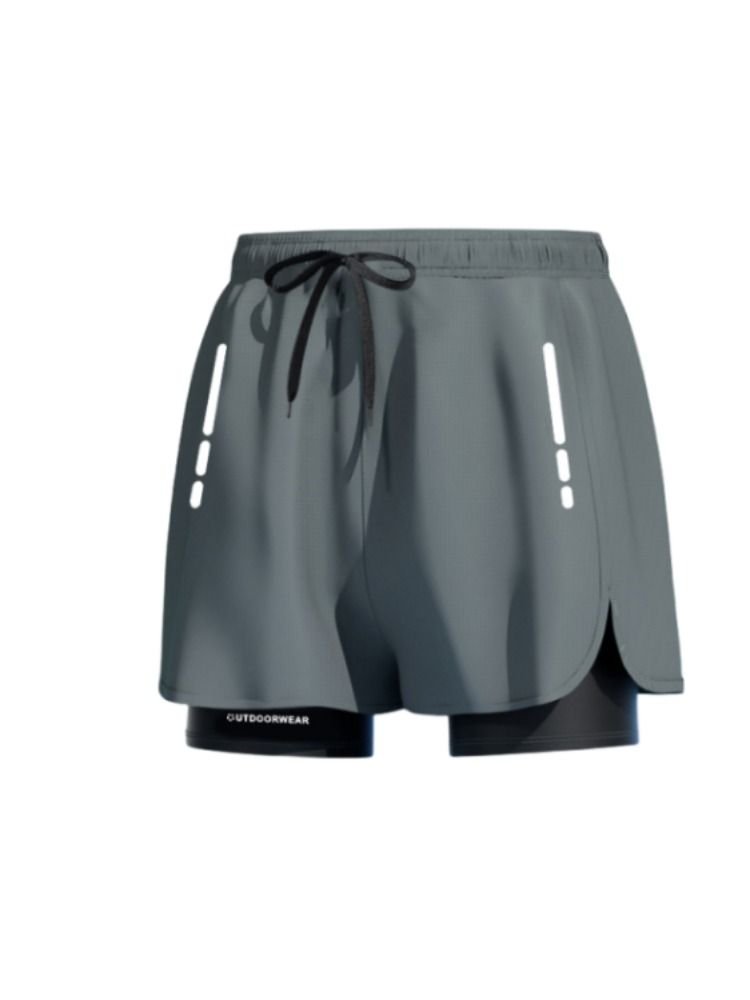 The men's two-story swimsuits, straight-angled adults dry their awkward sports swimsuits, sand-buttons and hot springs