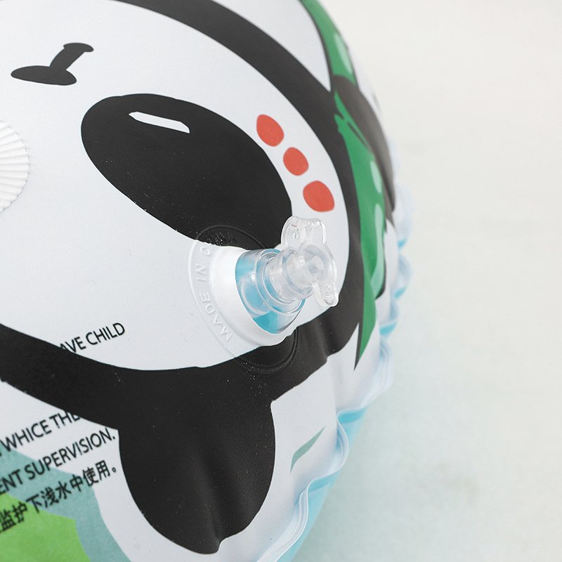 ♪ Children's cute panda pool surfing ♪