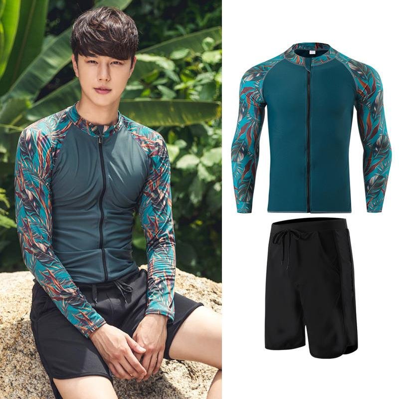 Swimming suit, divulgation, female