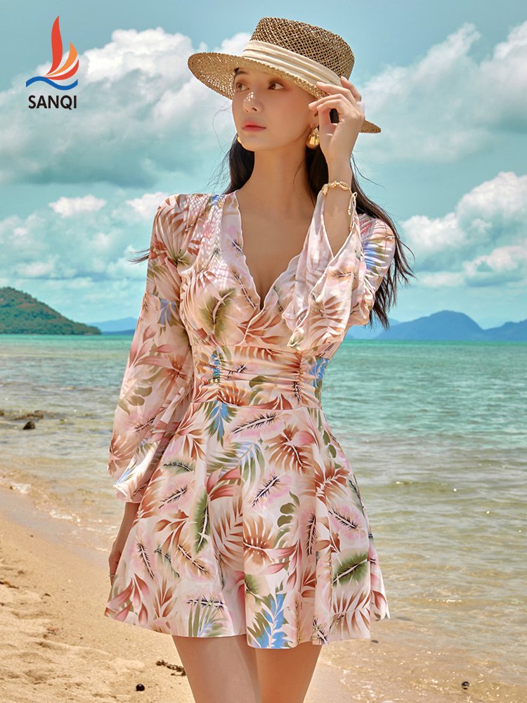 The new sexy bathing suit in the summer 2024