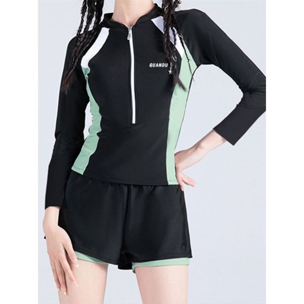 Swimming suit for a bathing suit in a swimming suit