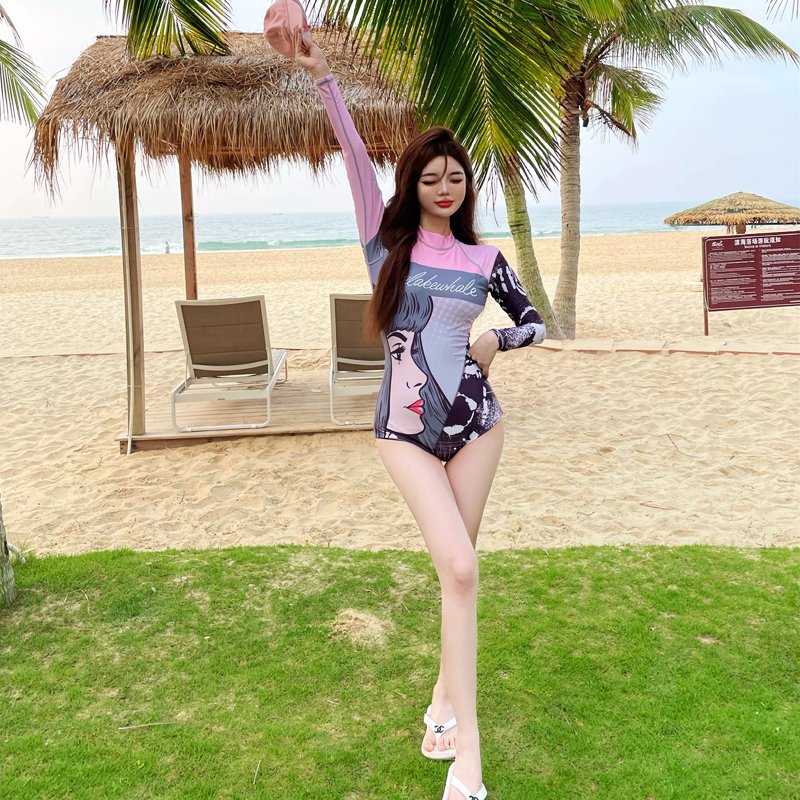 The new 2022 cosmopolitan swimsuit lady with long sleeves for sunscreen and skinny surfing suit for a spa bathing suit