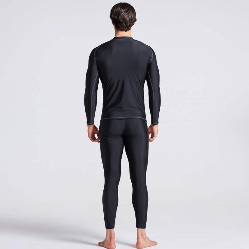 Scrambling, long sleeves + nine-minute pants, scuba suit, scuba surfing suit