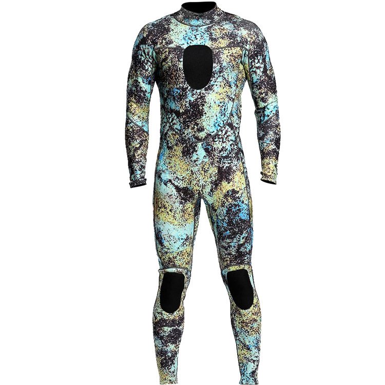 a 3mm-coloured submersible surfing suit for sunscreen submersible diving suit