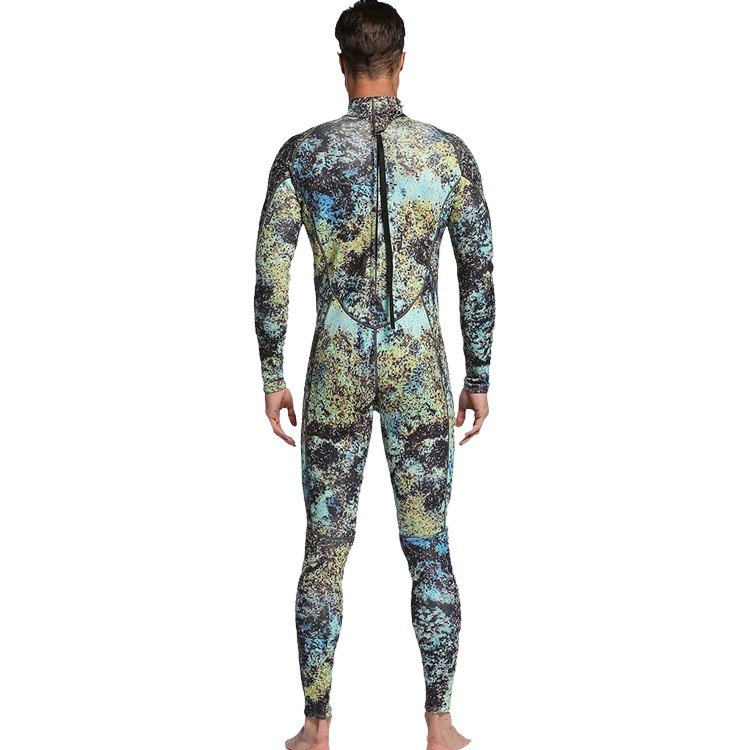a 3mm-coloured submersible surfing suit for sunscreen submersible diving suit