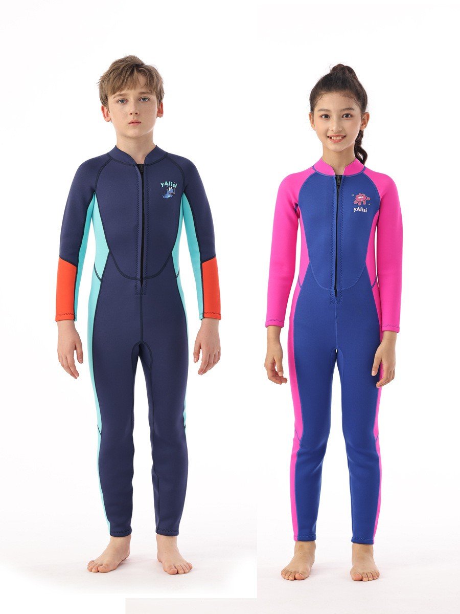 Children's bathing suit boys and girls trained to keep their bathing suits warm, long-sleeved, sun-shielded, surf-dive suit