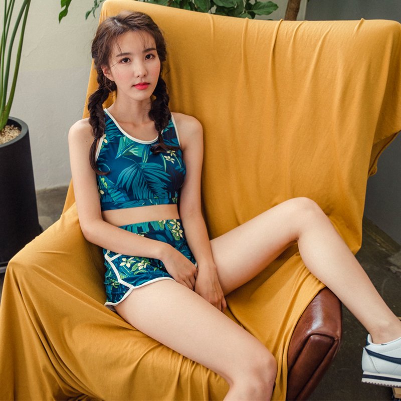 Korean Script Females Long Sleeves Dry Swimper Swimming Scrubbing Scrambles Scrambles Scrambles Scrambles