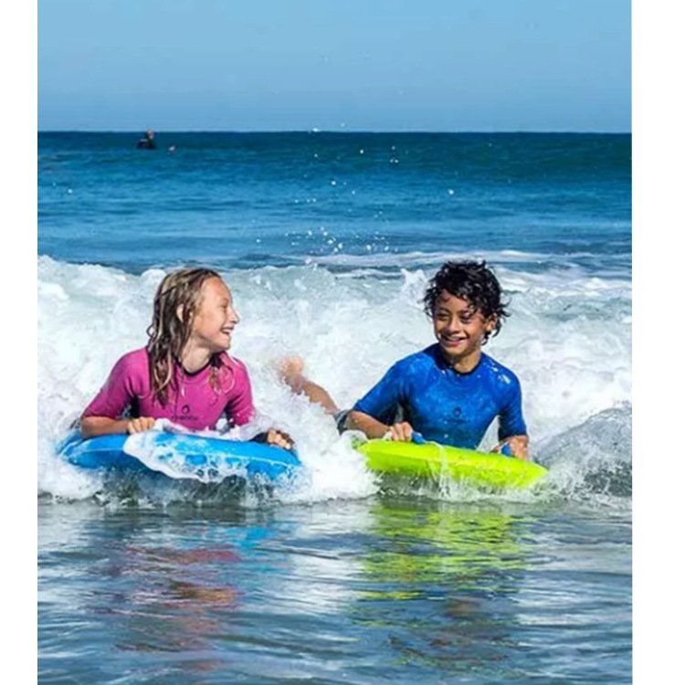 Children's water surfboards, floats, swims, floats, inflates, slurrys, skis