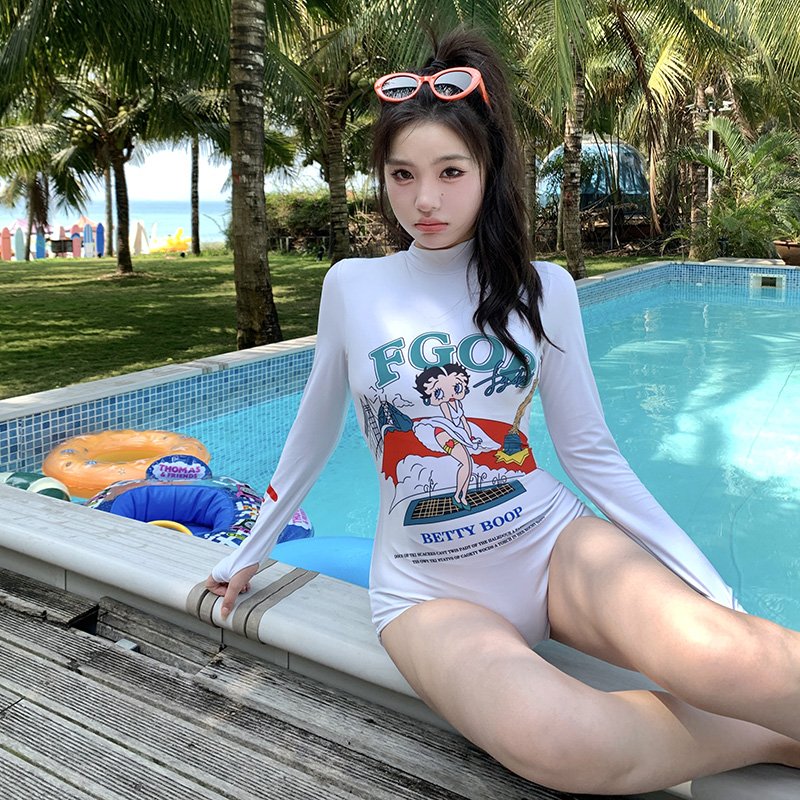 The swimmers' 2024 new surf diving suit, the lady with a thin, long, long, sun-proof, triangulation hot spring