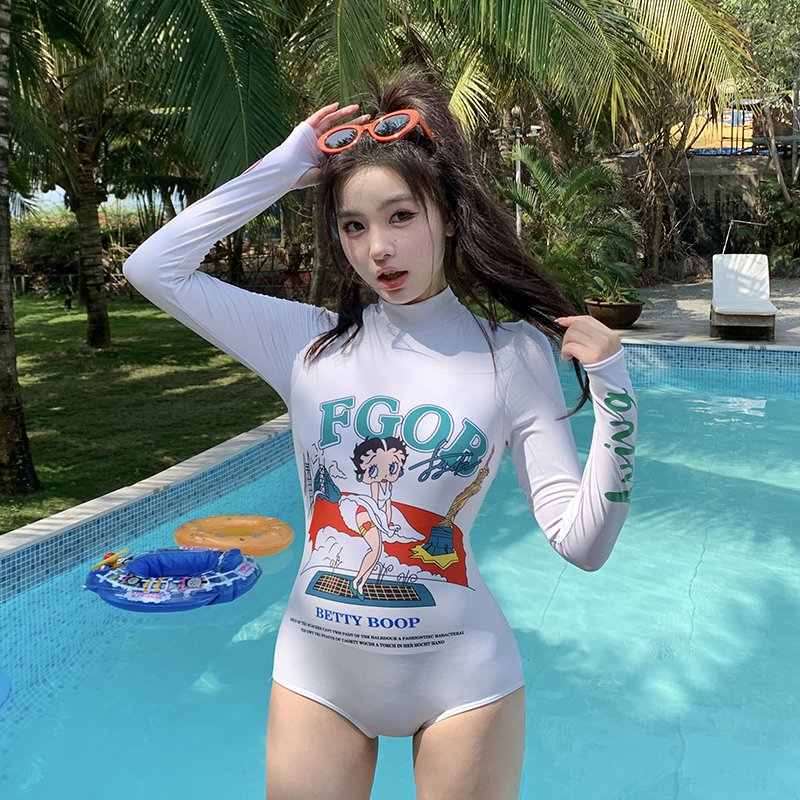 The swimmers' 2024 new surf diving suit, the lady with a thin, long, long, sun-proof, triangulation hot spring