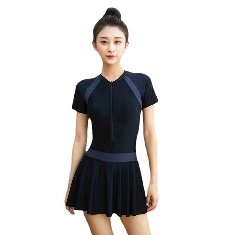 2024 new hot spring bathing suit, a hot spring bathing suit, and a skinny, conservative bathing suit