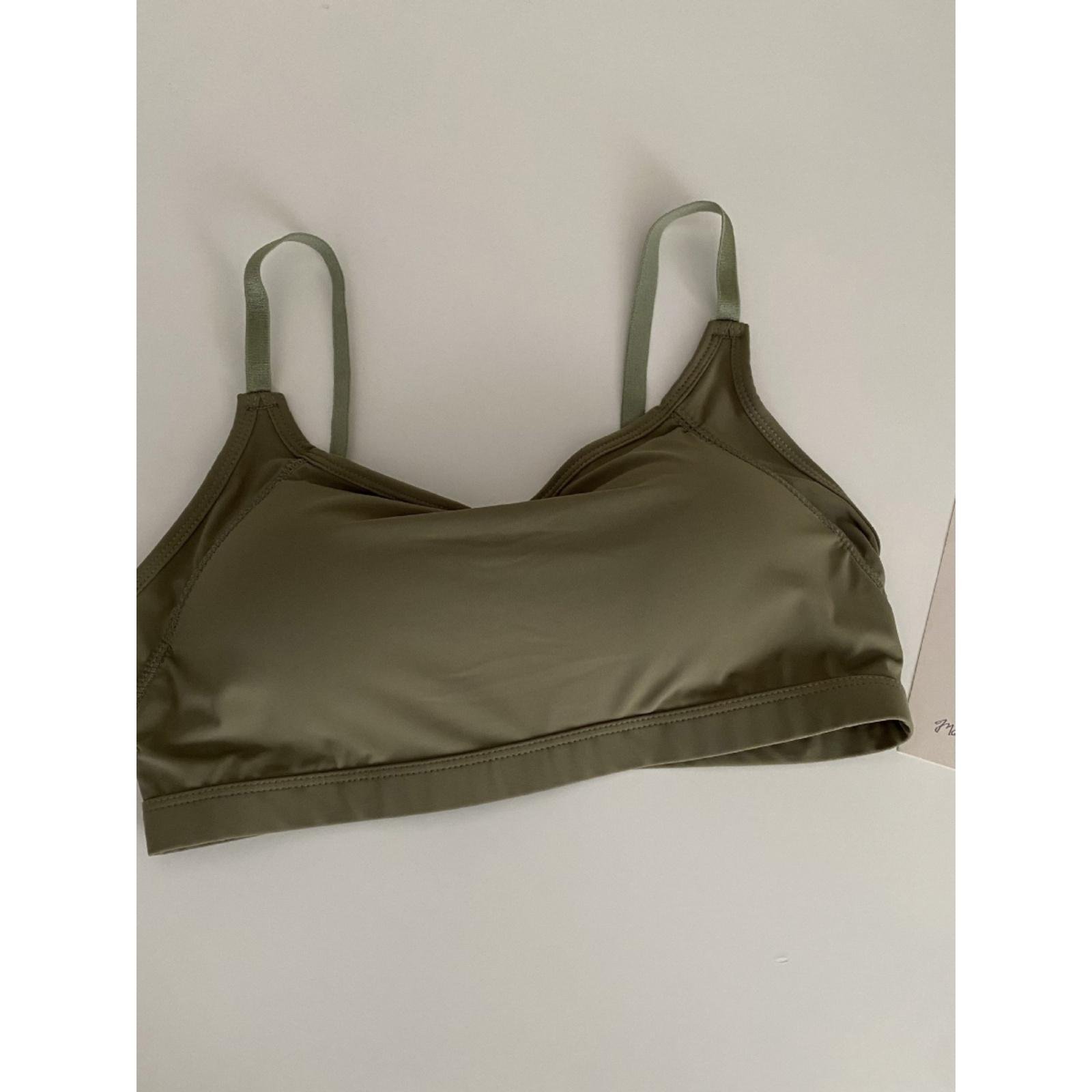 Korean Diving Clothes Female Swaming in the Body, with a small chest of steel coiled to dry a vest and a hot spring bathing suit