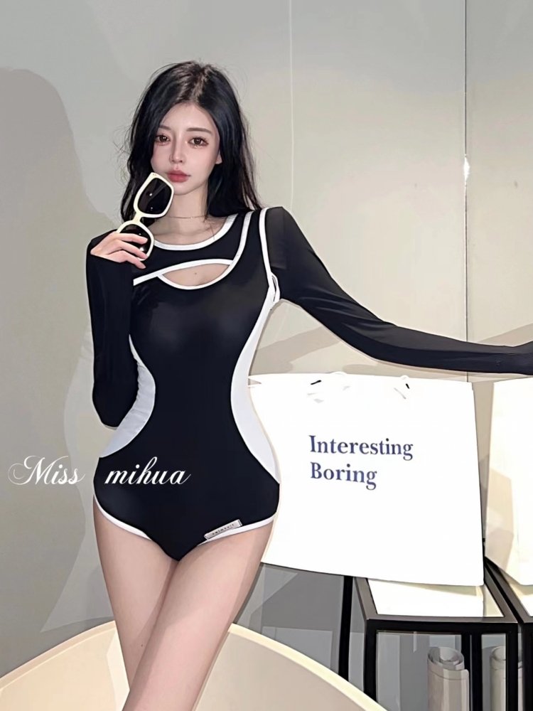Swimming suit, long-sleeved, chubby girl