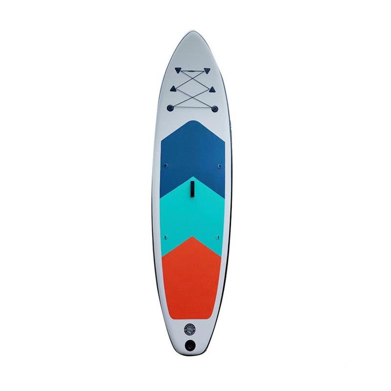 SUP BEGINNERS, LIGHT-SIZE ADULT SURFBOARDS ON INFLATABLE WATER OUTSIDE THE HOUSE