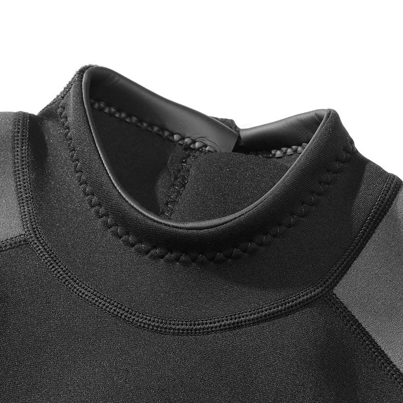the new 1.5mm man with a short-sleeved shorts and a wet suit for sunscreen surfing