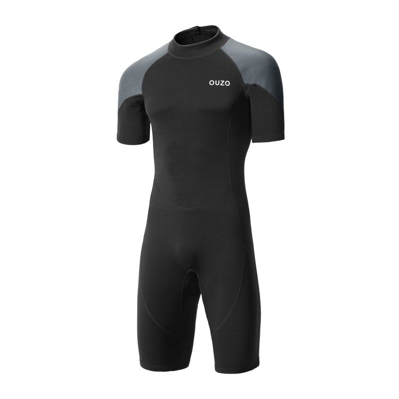 the new 1.5mm man with a short-sleeved shorts and a wet suit for sunscreen surfing