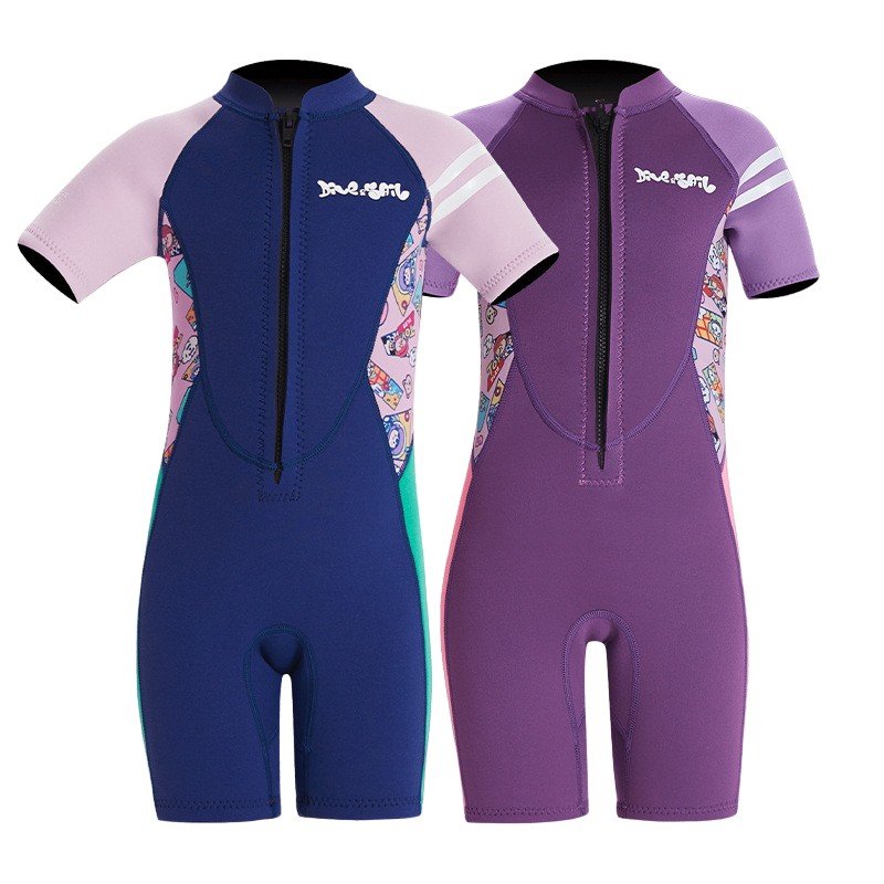 THE NEW CHILDREN'S WARM BATHING SUIT, 2.5MM SHORT-SLEEVE DIVINATION SUIT, WITH A THICK SWIM AND SURF AND COLD DIVINATION SUIT