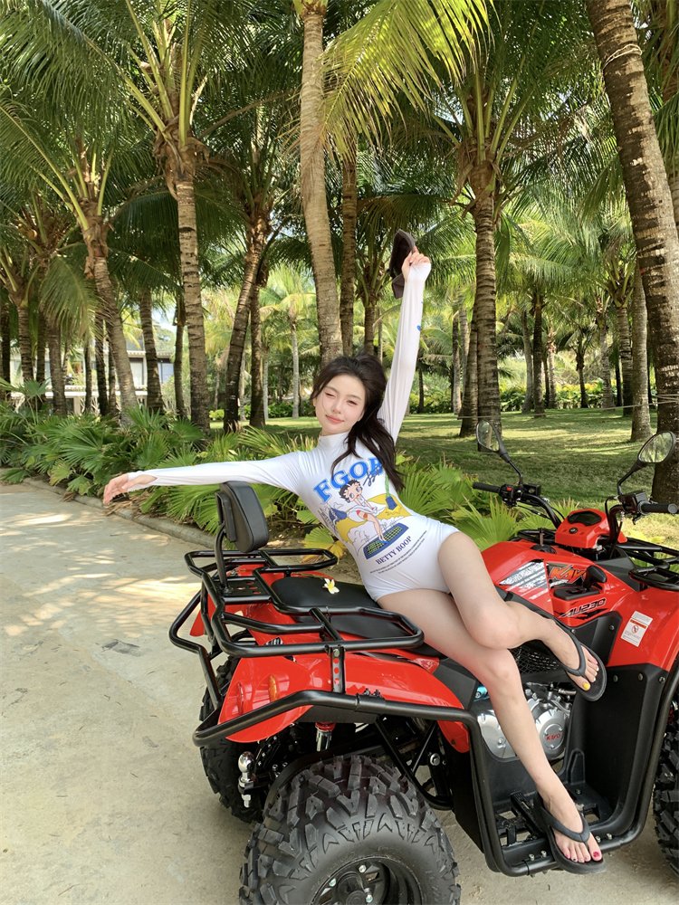 Korean Scrambling Women's Scrawny Scrawny Long-Sleeve Cartoon Surfstress Movement Swimming suit