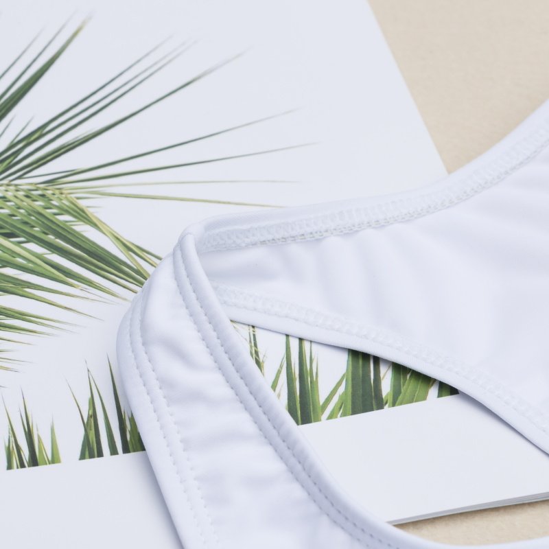 The big swimsuits, the sports chest, the dive suit, the undergarments, the lady's solitude
