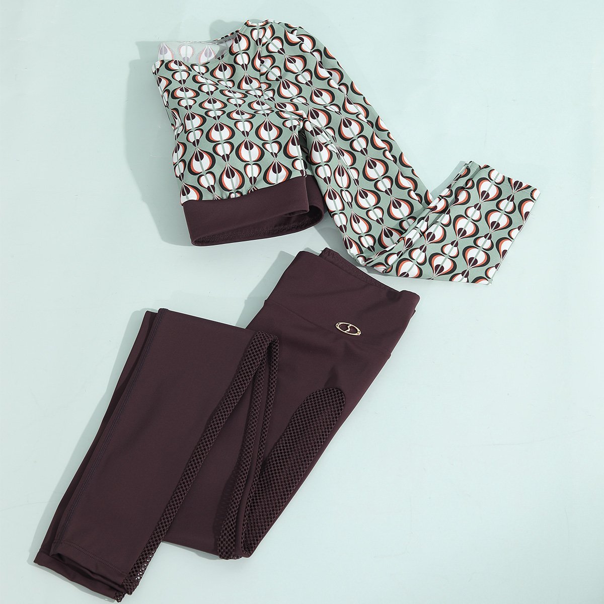 ANNE FONG'S SCRAMBLING SCRATCH SWIMMING SUIT LADY, TWO SCRAWNY SHORTS, TWO SETS OF ES00153
