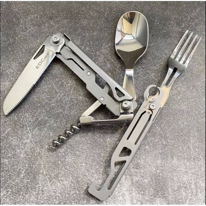 A new multi-purpose camping kit can be used to travel with a folding knife and fork