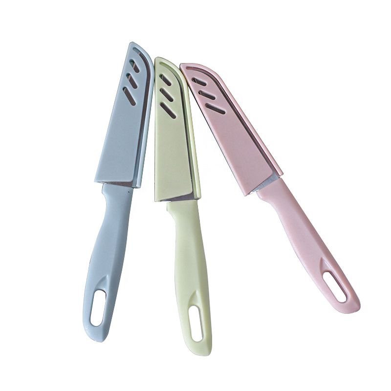 The fruit knife stainless steel belt protects a guacamole peeler