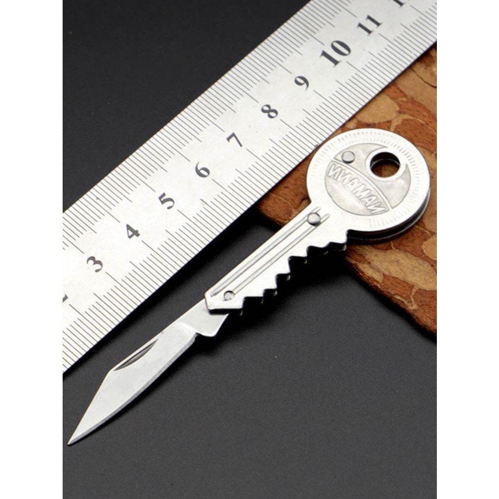 I'm going to carry a handiwork knife and a small handiwork with a handiwork and a multi-purpose knitting of a octopus