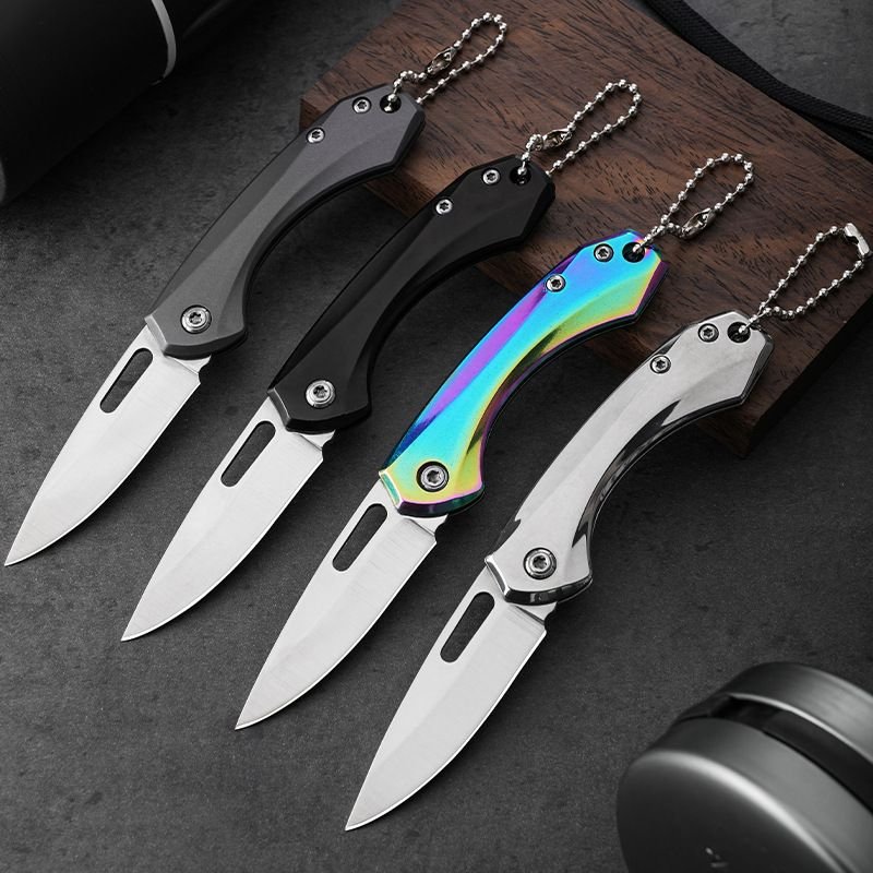 The stainless steel folds and the small knife student dorm uses a sharp, high-heavy fruit knife to camp outside