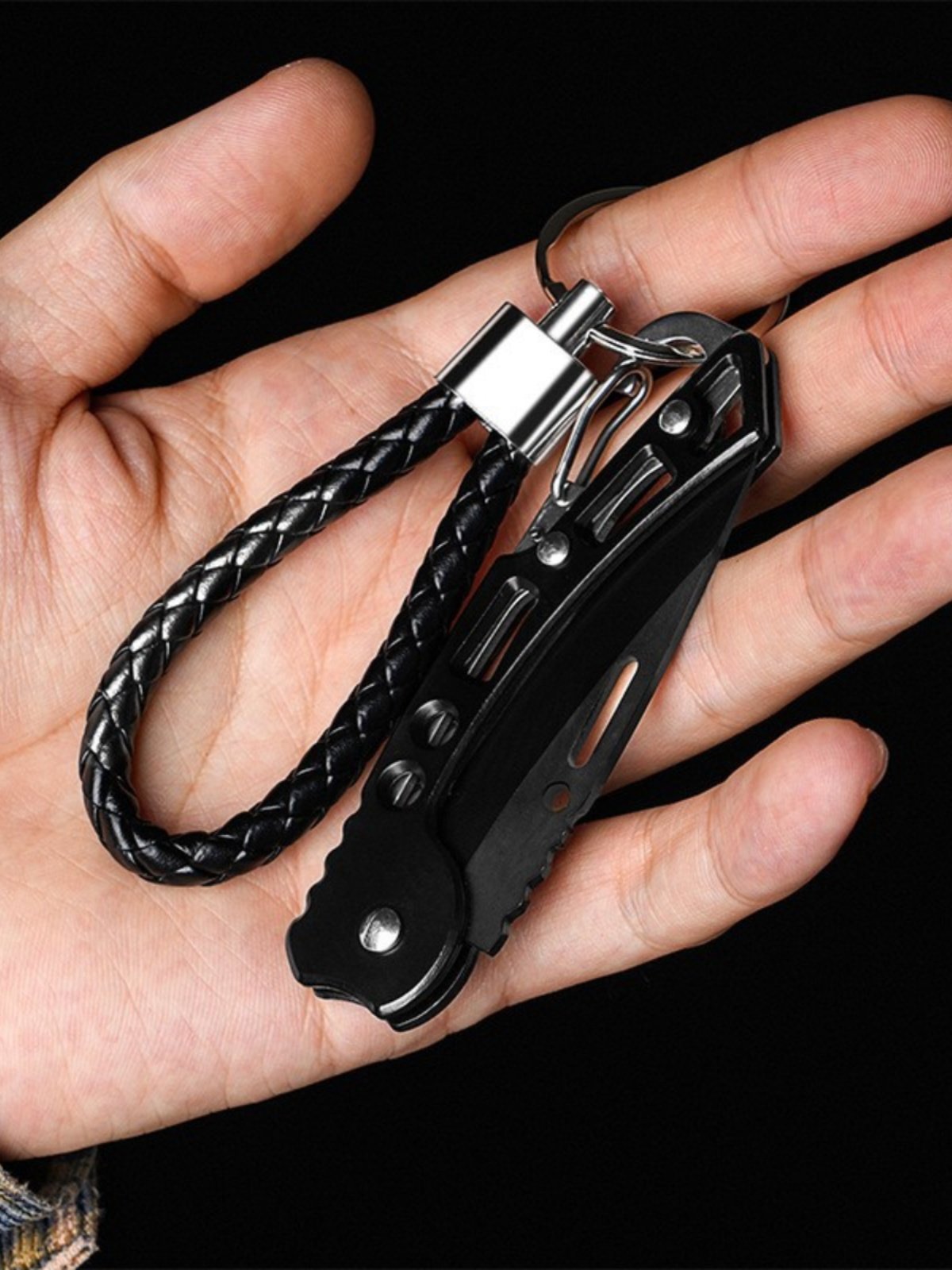 Xinjiang Mail and Fruit Sword mini-slashed with a high-strength, sharp-keyd knife and a handiwork