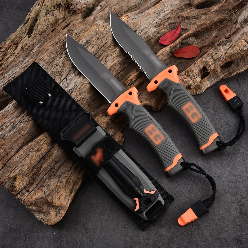 The bell mooring with the Gobble Surviving Sword is a high-strength, high-strength, exterior knife is multifunctional