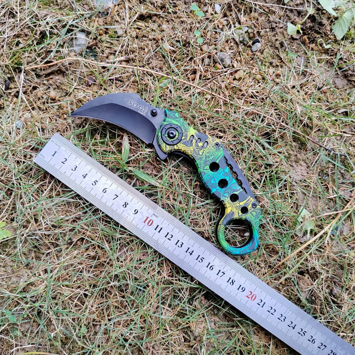 THE FOREIGN WIND, THE SCORPION SCORPION'S SCORPION SCORPION'S SCORPION'S SCORPION'S CROUCHING FIELD, THE STRAIGHT-CUT FRUIT KNIFE