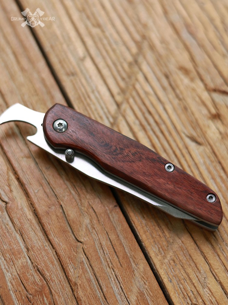 G&B WOOD HANDLE FOLDING FRUIT KNIFE OUTSIDE OF THE HOUSE WITH STAINLESS STEEL FOR A PICNIC
