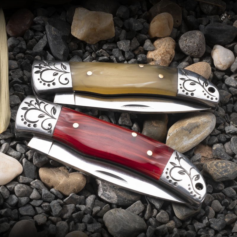 A multi-purpose, high-string, high-string knife-fishing vehicle with an open-air blade