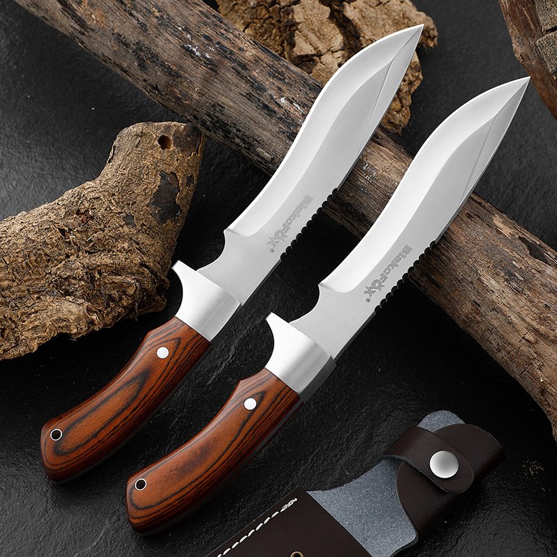 A knight's exterior expediency knife, a range of durable life-saving knives and a practical camping trip, opened a road knife