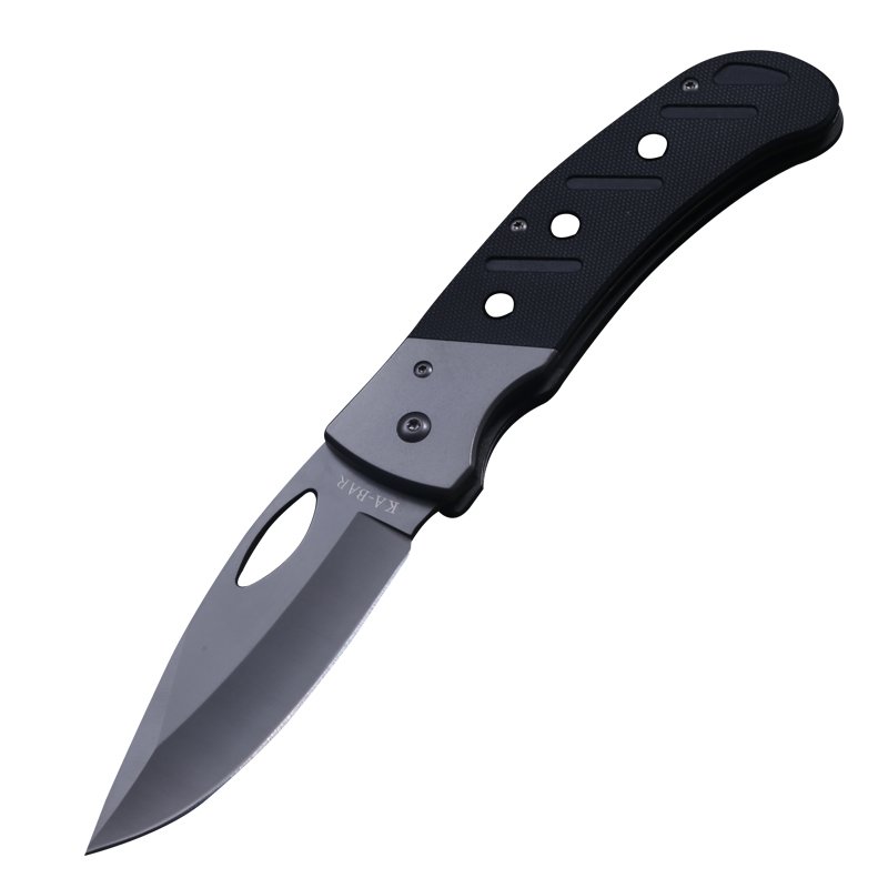 The camper's life knife was accompanied by a sharp, high-strength folding knife, an outdoor survival knife with a body-proof fruit knife