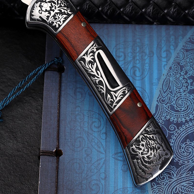 Colombia's outdoor knife for protection and survival