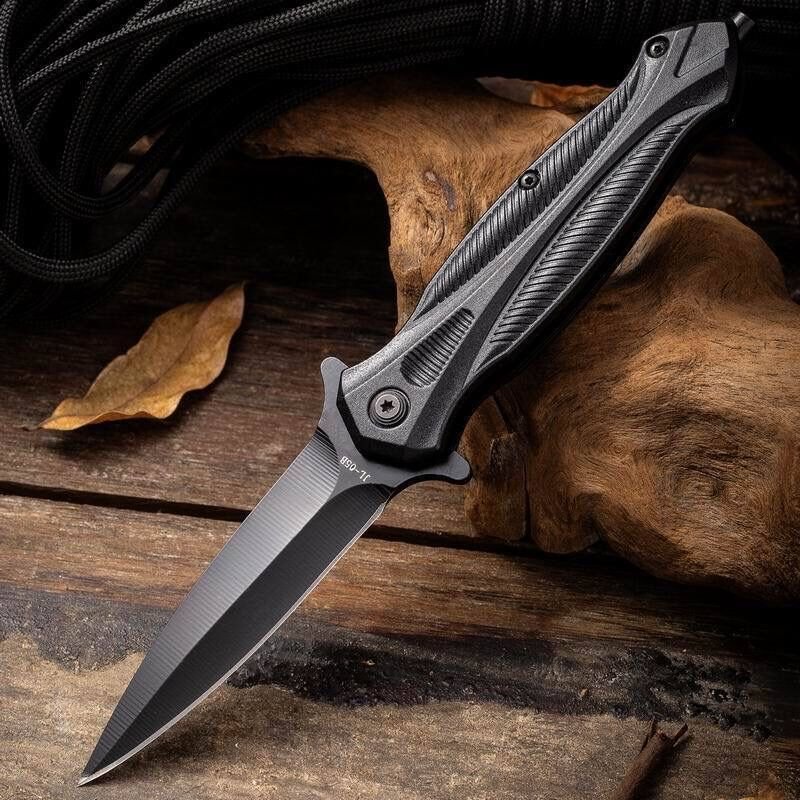 An outdoor multi-purpose folding knife carries a fruit knife home with a high-strength sharp vehicle carrying a knife