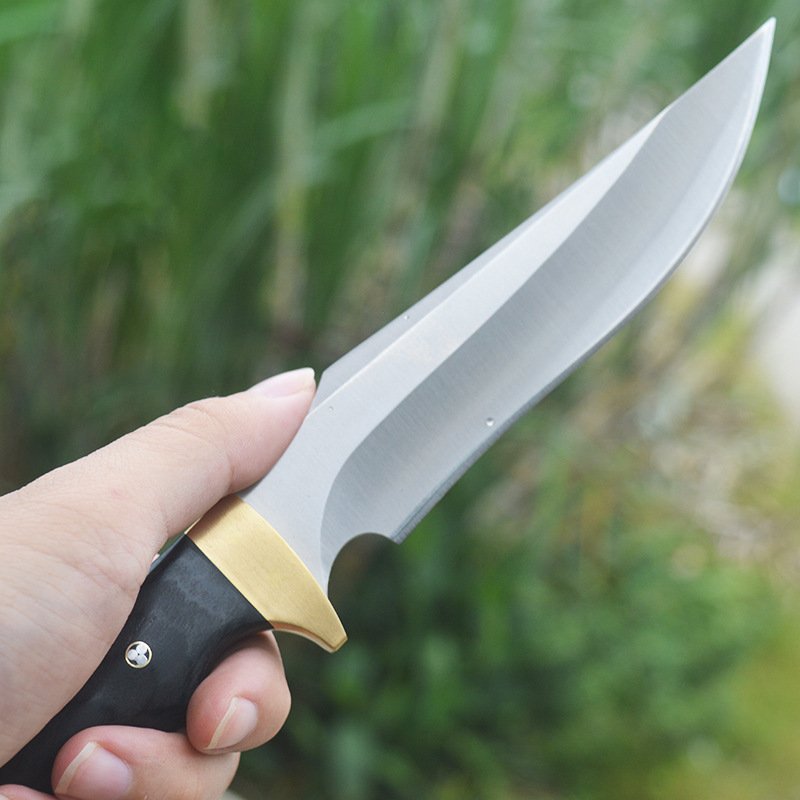 The factory has a field knife with a field knife and a field knife