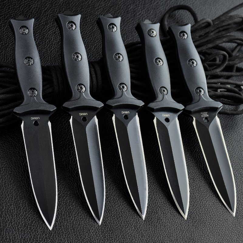 An outdoor survival knife with a defensive tactics knife, a high-strength sharp knife and a field life knife