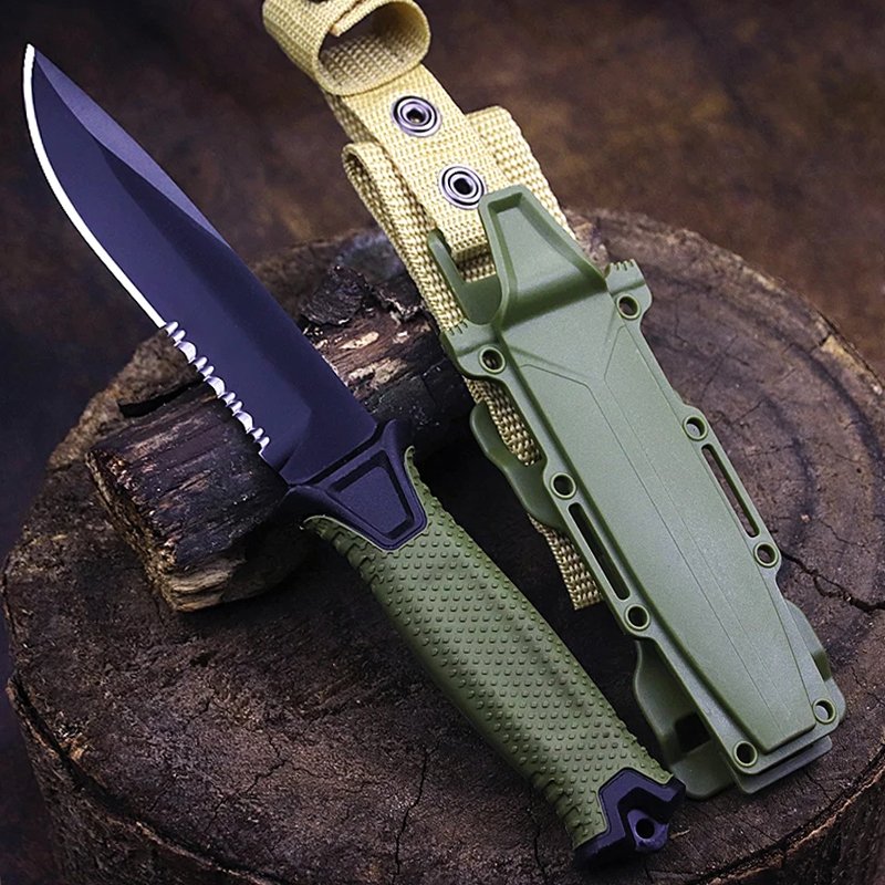 The field camp for outdoor survival uses a lot of knives with a high-strength