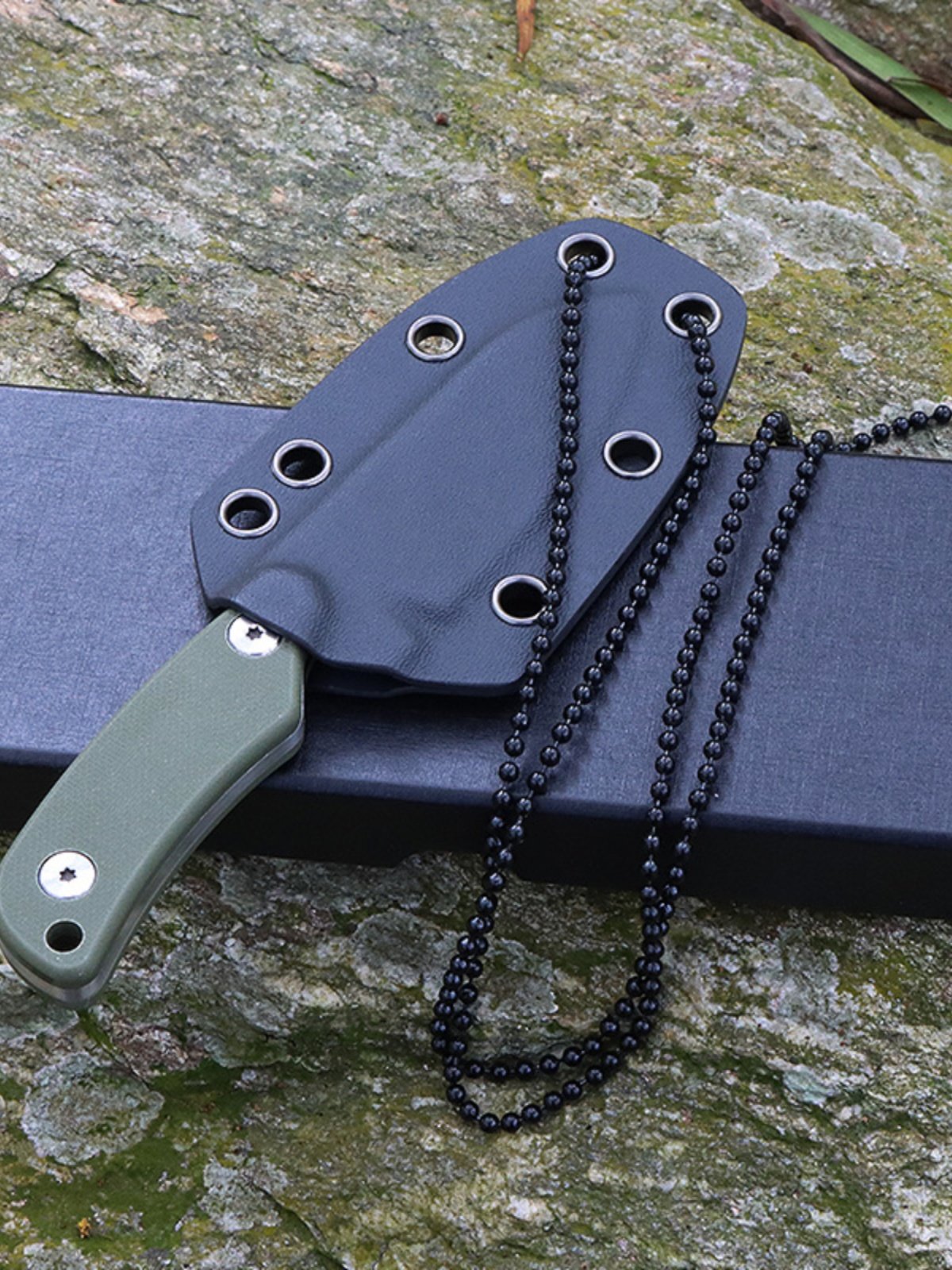 CAMPING FOR LIFE WITH A SMALL, STRAIGHT, NON-RECIPROCATED, HIGH-STRENGTH CREATIVE KNIFE, STAINLESS STEEL, EASY TO CARRY WITH G10