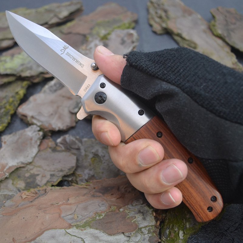 An outdoor knife, a high-heavy, mini-scraper